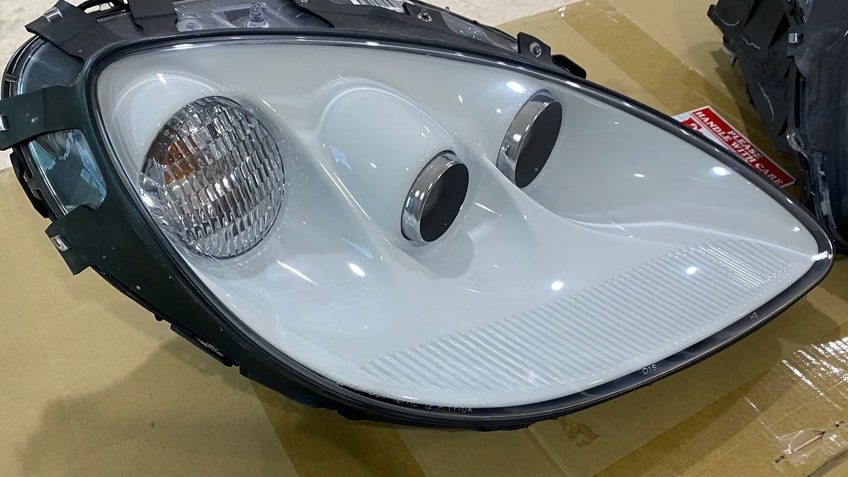C6-Corvette-OEM-Headlights